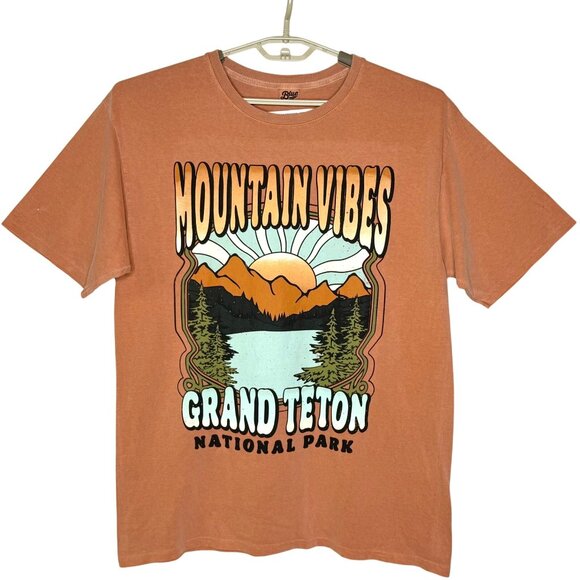 Mountain Vibes Grand Teton Graphic T-Shirt by Blue 84 - Size L - New - Picture 1 of 5